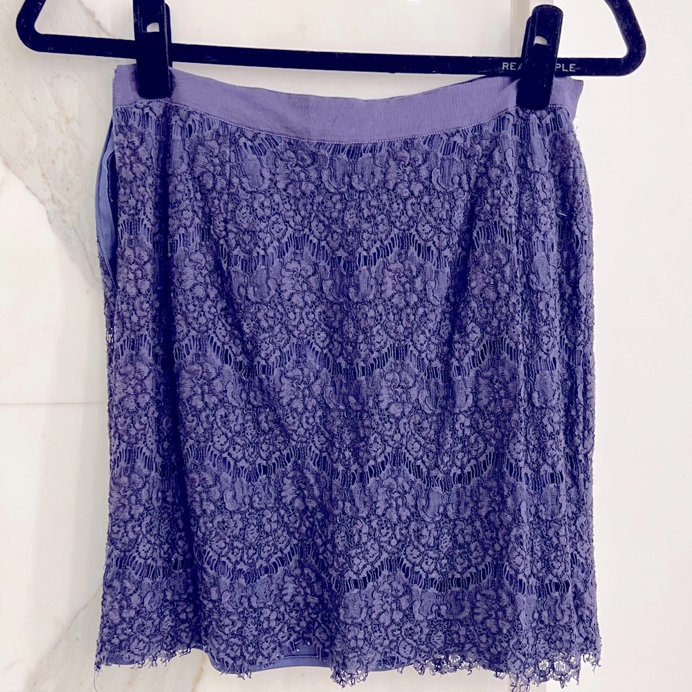 Forever 21 Lace Skirt Size M